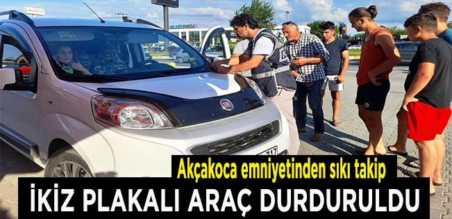 Akçakoca Emniyeti’nden Sıkı Takip… İkiz Plakalı Araç Durduruldu