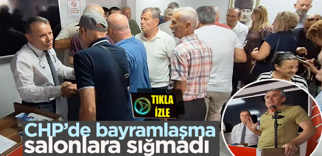 AKÇAKOCA CHP’DE BAYRAMLAŞMA KALABALIĞI… SALON ALMADI