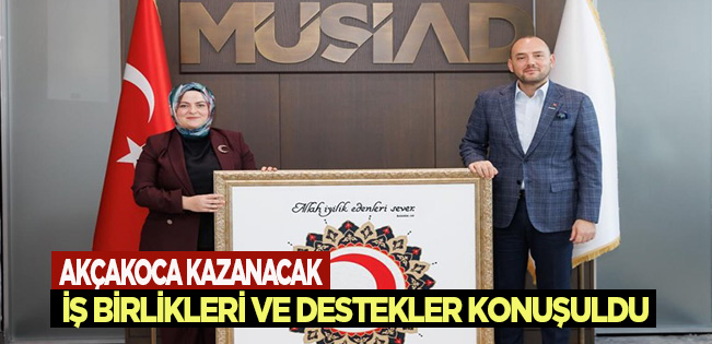 KIZILAY AKÇAKOCA YÖNETİMİNDEN MÜSİAD BAŞKANI BURHAN ÖZDEMİR’E ANLAMLI ZİYARET