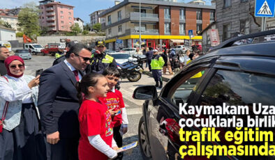 TRAFİK HAFTASI ETKİNLİKLERİ KAPSAMINDA ÖĞRENCİLERDEN SÜRÜCÜLERE FARKINDALIK ÇALIŞMASI